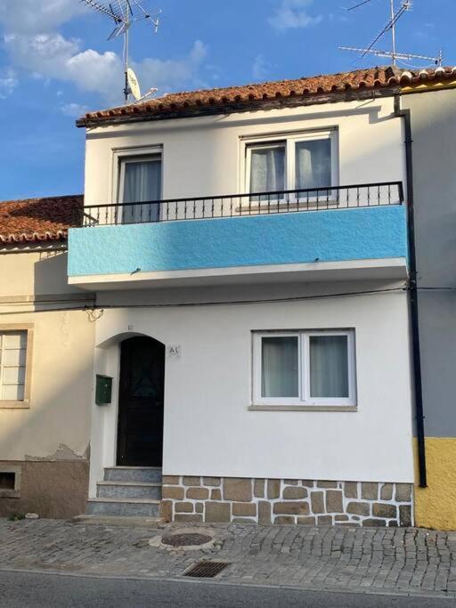 Escalos de Cima Caminho Da Vila Moradia. מראה חיצוני תמונה